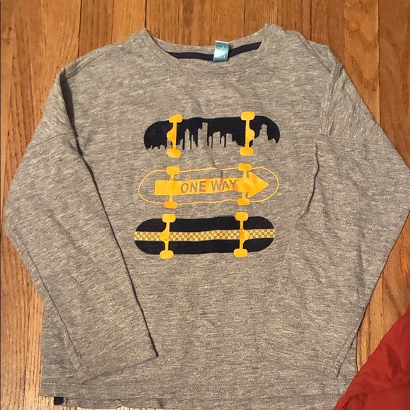 Old Navy, George and Okaidi Kids Long Sleeve Tees - Gray, Red, Black - Picture 6 of 7